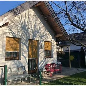 Knusperhaus Mit Garten Holiday home